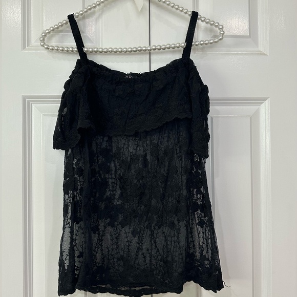 Black off shoulder, top, sheer with floral design size medium - Picture 2 of 2